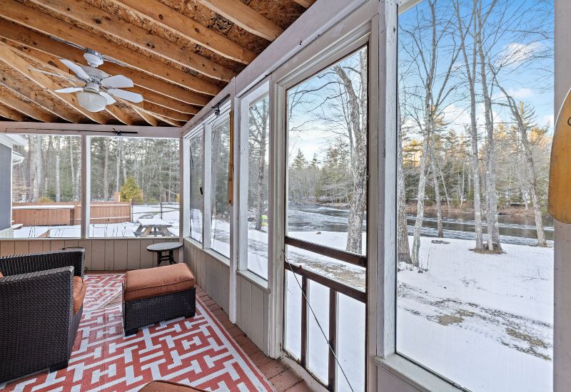 A Four-Season Room for Your Home During the Winter Season
